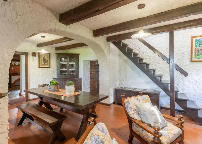 Villa Buriconti - Peaceful Countryside Retreat